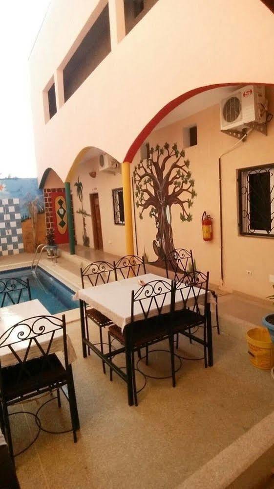 Sall Africa Tourisme M'Bour Buitenkant foto